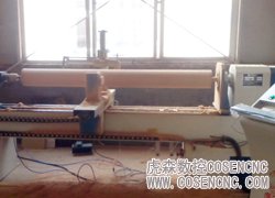 木工车床生产加工的罗马柱在家具中的应用！